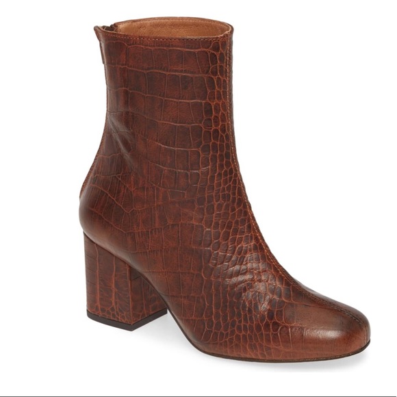 NWT Free People Cecile Croc Embossed Bootie - Picture 3 of 7